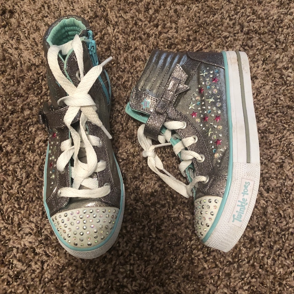 Sketchers twinkle toes shoes - Picture 2 of 11